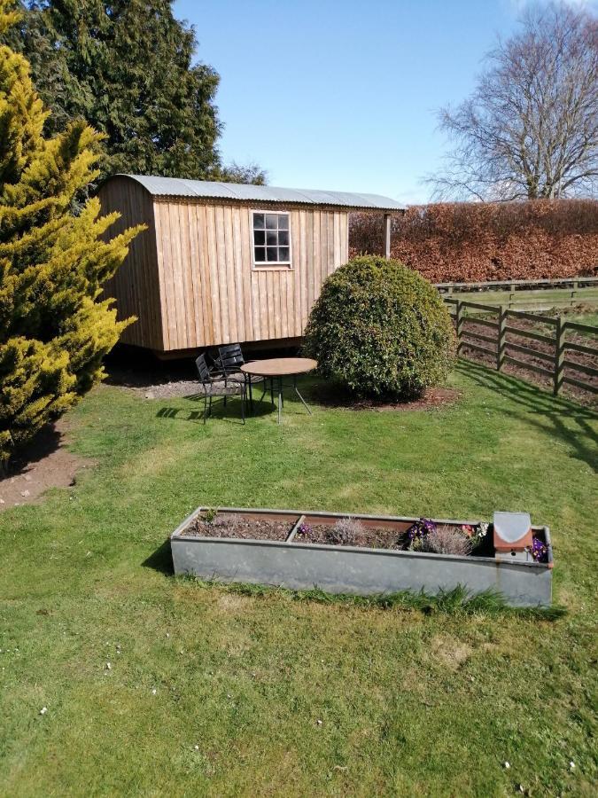 Lucker Mill Shepherds Huts Экстерьер фото